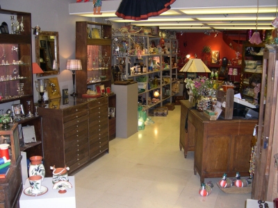 The Double Axe store in 2004.