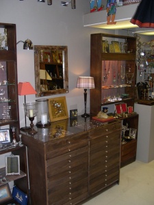 The Double Axe store in 2004.