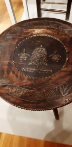 Kaloutsi designed this table using the folk motif in the centre and the preminoan linear decoration at the border.