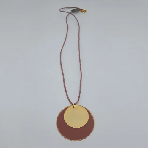 Necklace with overlapping disks - Image 2
