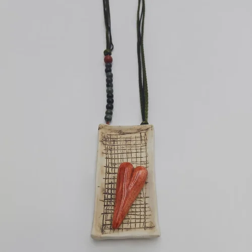 Necklace with embossed heart - Image 2