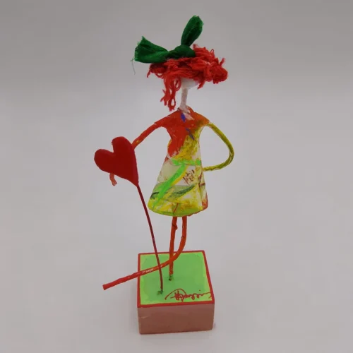 Κορίτσι με καρδιά