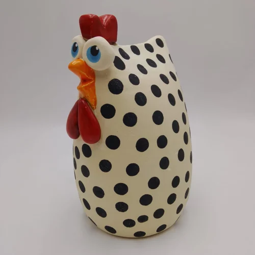 Hen with polka dots