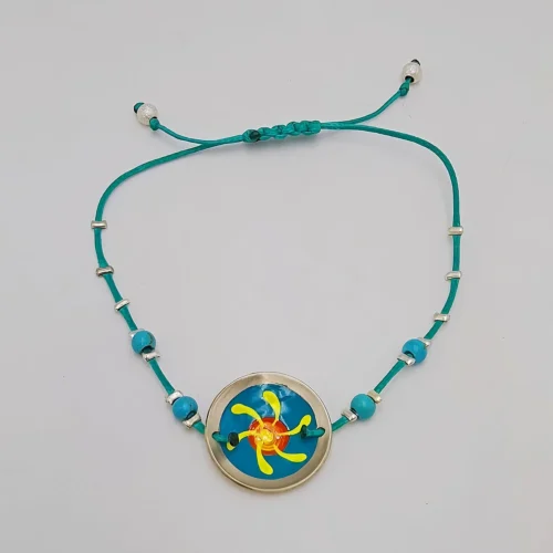 Bracelet with metal element